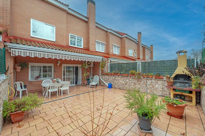 Casa en venta de 5 habitaciones en Loranca, Fuenlabrada