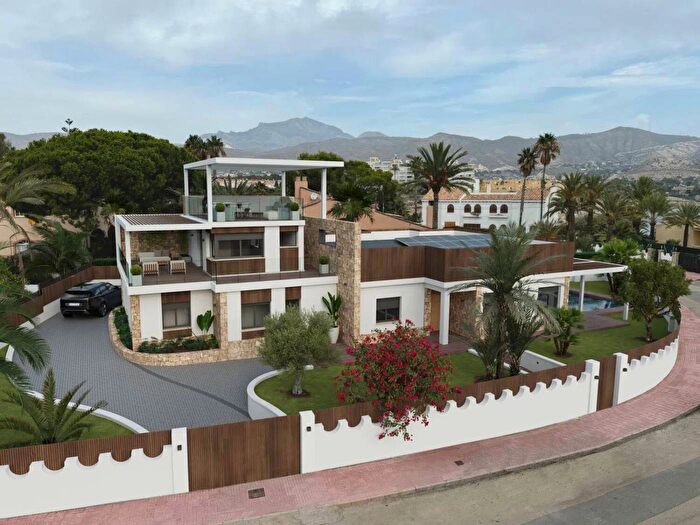 Casa en venta de 5 habitaciones: Comunitat Valenciana, Alicante