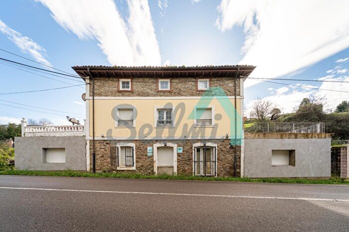Cudillero, Asturias: Casa en venta de 8 habitaciones