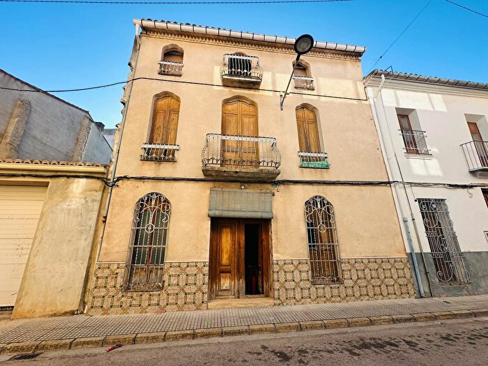 Casa en venta de 6 habitaciones: Montaverner, Valencia
