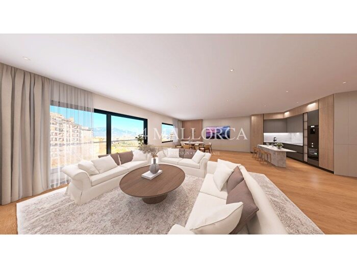Piso en venta de 5 habitaciones en Centre, Jaume III