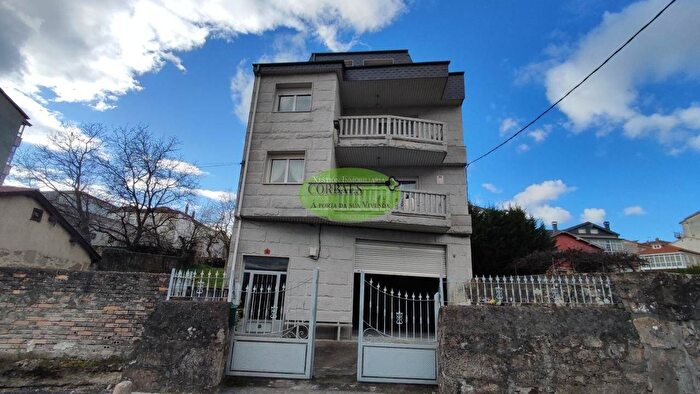Galicia, Ourense: Piso en venta de 3 habitaciones