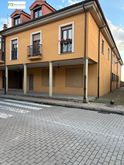 Piso en venta de 2 habitaciones en Mansilla de las Mulas, León