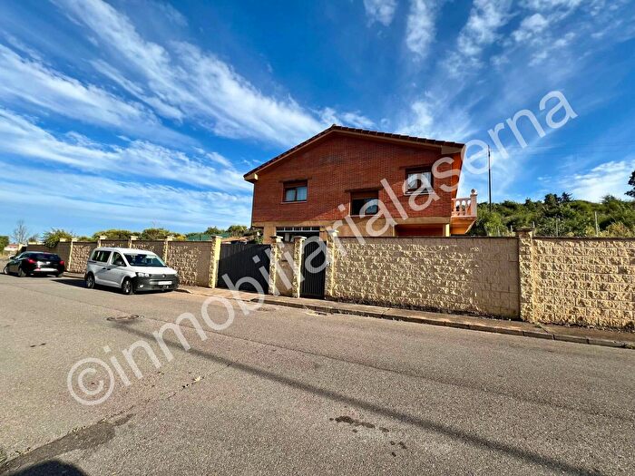 Casa en venta de 4 habitaciones: Santovenia de la Valdoncina, León