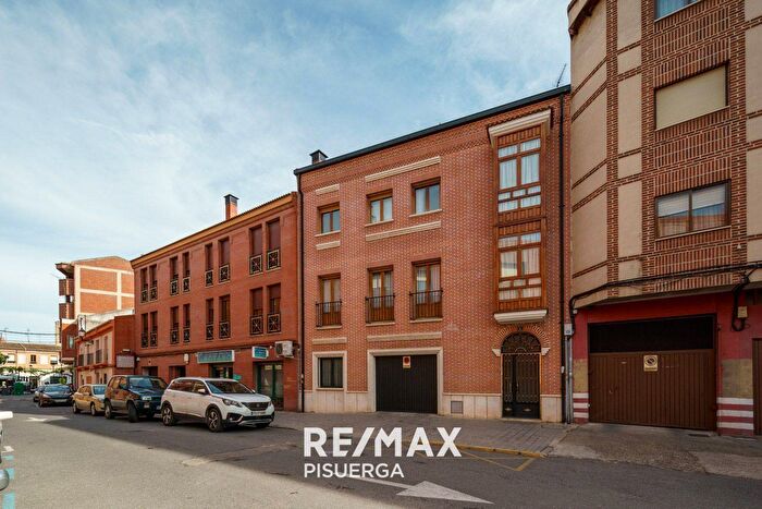 Casa de 5 habitaciones en venta en Castilla y León, Valladolid