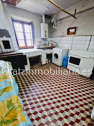Casas en venta y pisos alquiler - 2