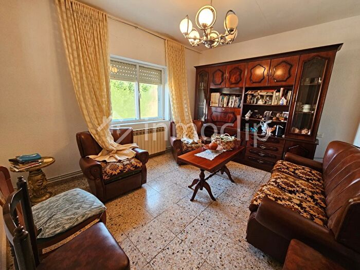 Casa en venta de 5 habitaciones, Guijuelo, Salamanca