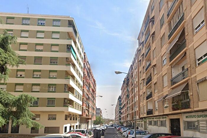Piso en venta de 4 habitaciones en Sur, Sector Sur