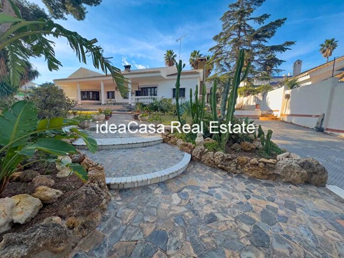 Casa en venta de 5 habitaciones: Andalucía, Málaga
