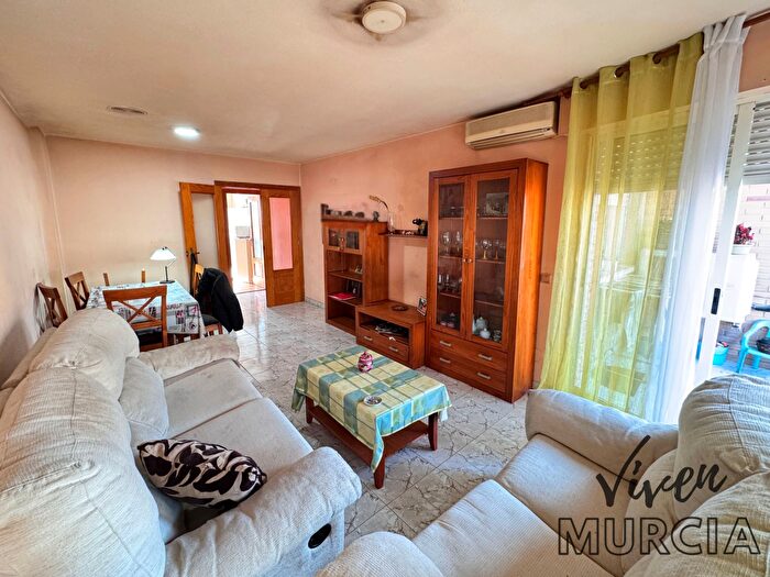 Piso en venta de 4 habitaciones, Pedanías Este, Zarandona