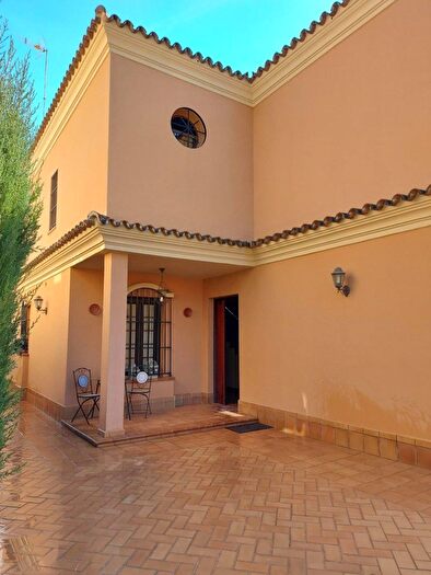 Casa en venta de 4 habitaciones en Coria del Río, Sevilla