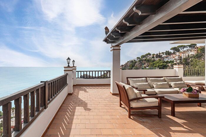 Piso en venta de 3 habitaciones, La Herradura, Punta La Mona
