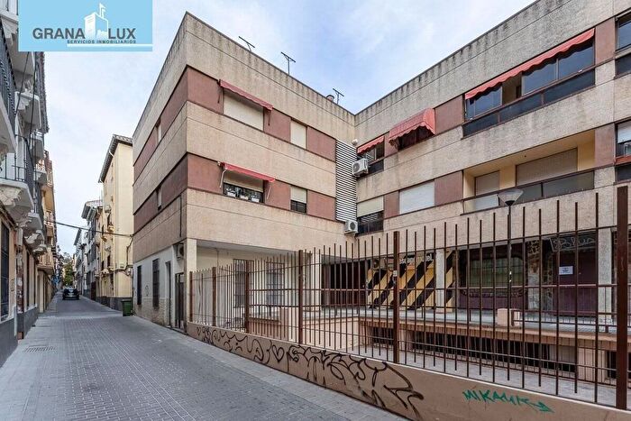 Andalucía, Granada: Piso en venta de 4 habitaciones
