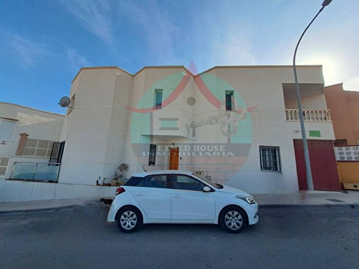 Casa en venta de 4 habitaciones: Andalucía, Almería