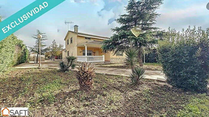 Casa de 5 habitaciones en venta en Castilla La Mancha, Guadalajara
