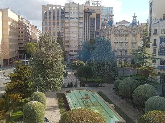 Piso en venta de 3 habitaciones en Castilla La Mancha, Albacete