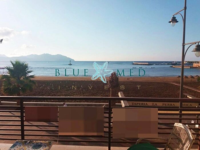 Piso de 3 habitaciones en venta en Región de Murcia, Murcia
