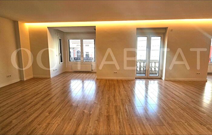 Piso en venta de 5 habitaciones en LEixample, El Pla del Remei