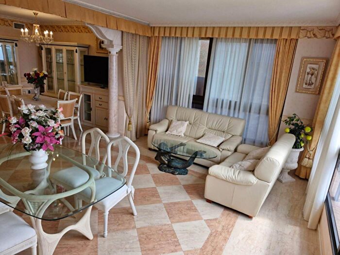 Piso en venta de 4 habitaciones, Comunitat Valenciana, Alicante