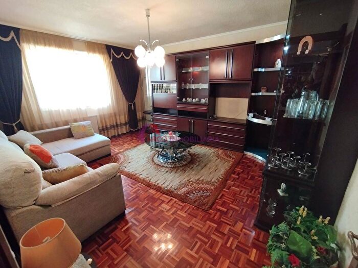 Piso de 3 habitaciones en venta en Castilla y León, Burgos