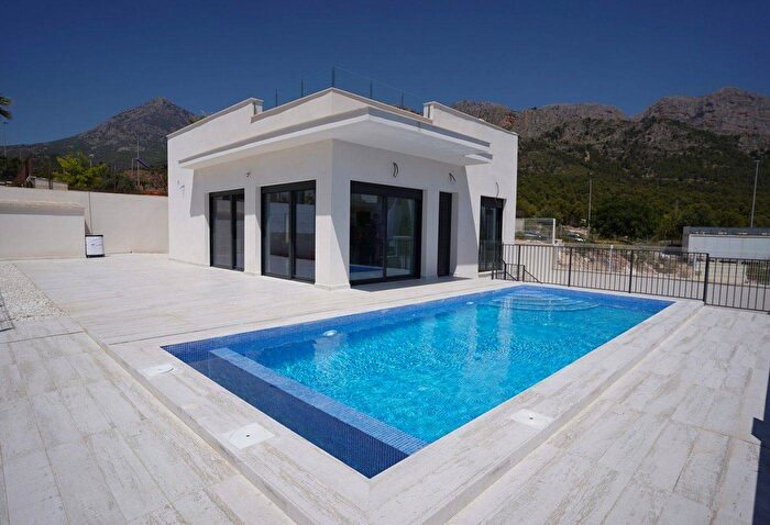 Casa de 3 habitaciones en venta en Comunitat Valenciana, Alicante