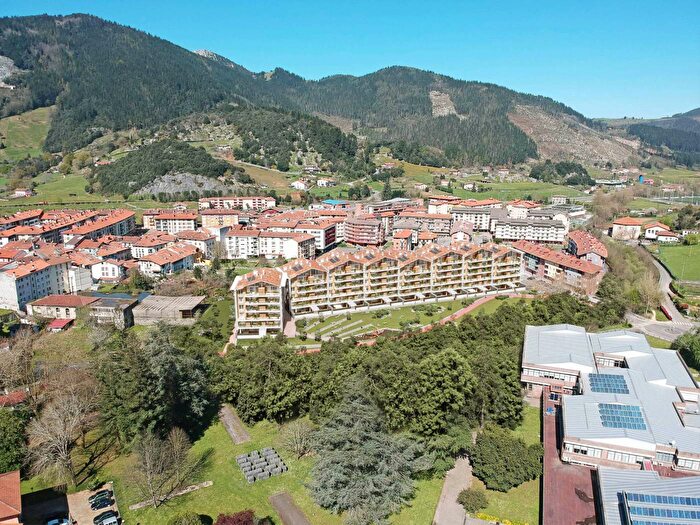 Casas en venta y pisos alquiler - 2