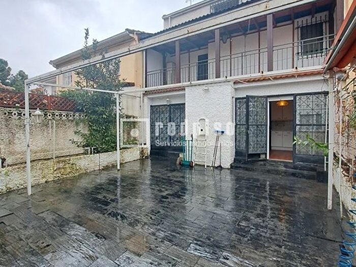 Casa en venta de 3 habitaciones, Hortaleza, Apóstol Santiago
