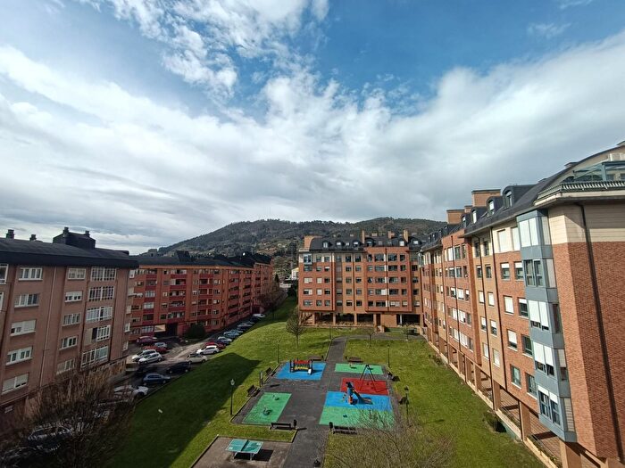 Corredoría La Carisa Prado de La Vega, Oviedo: Piso en venta de 2 habitaciones