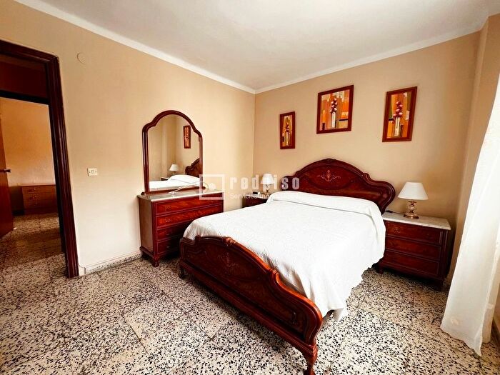 Casas en venta y pisos alquiler - 2