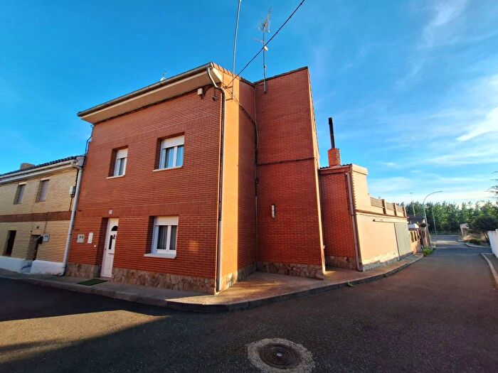 Castilla y León, León: Casa en venta de 4 habitaciones