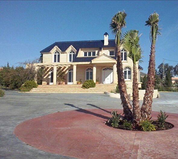 Casa en venta de 4 habitaciones en Comunitat Valenciana, Alicante