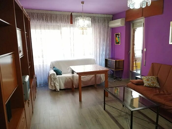 Piso en venta de 3 habitaciones en Sur, El Carmen
