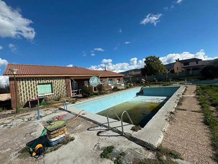 Casas en venta y pisos alquiler - 3