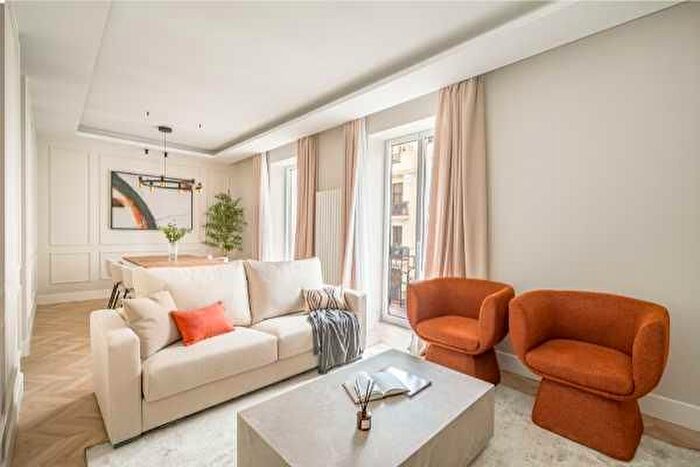 Piso de 2 habitaciones en venta en Retiro, Ibiza de Madrid