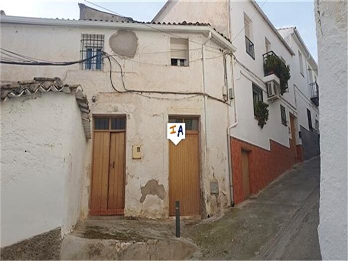 Casa de 5 habitaciones en venta en Colomera, Granada