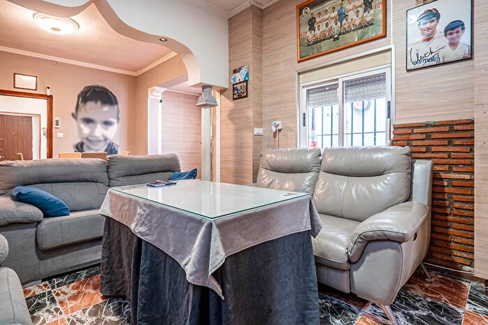 Casa de 4 habitaciones en venta en Ambroz, Vegas del Genil