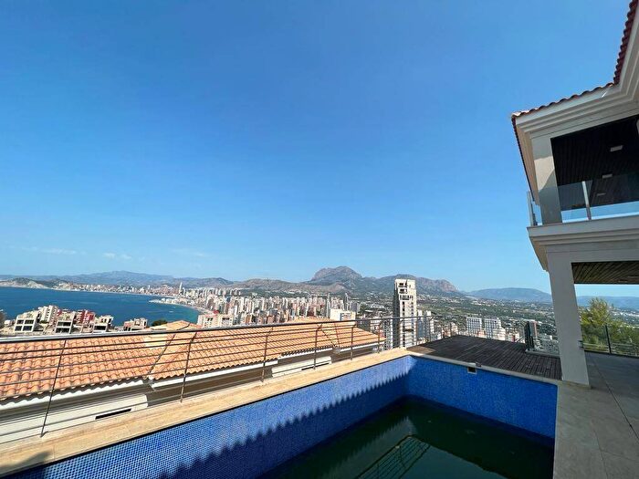 Casa en venta de 4 habitaciones: Comunitat Valenciana, Alicante