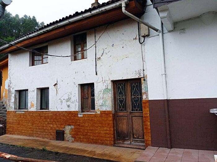 Casa en venta de 3 habitaciones en Principado de Asturias, Asturias