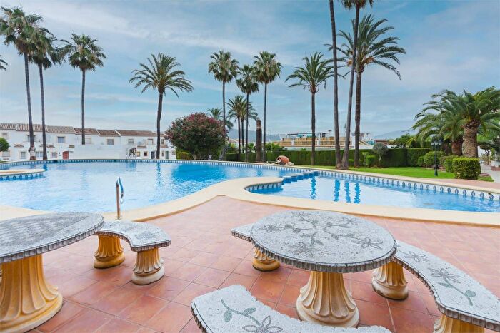 Casa de 3 habitaciones en venta en Comunitat Valenciana, Alicante