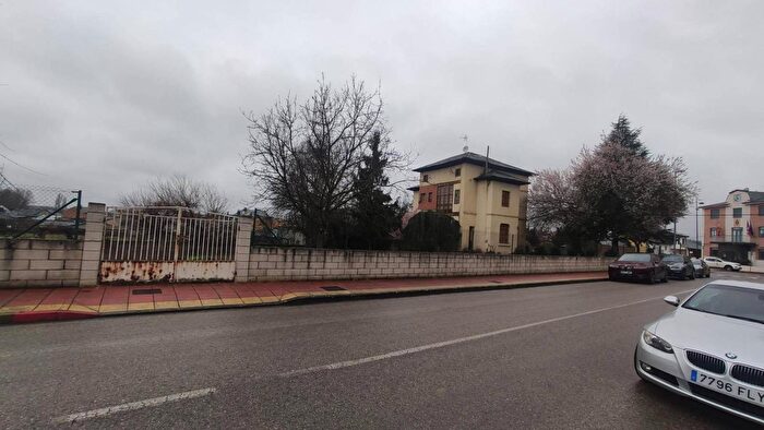 Casa en venta de 5 habitaciones: Castilla y León, León