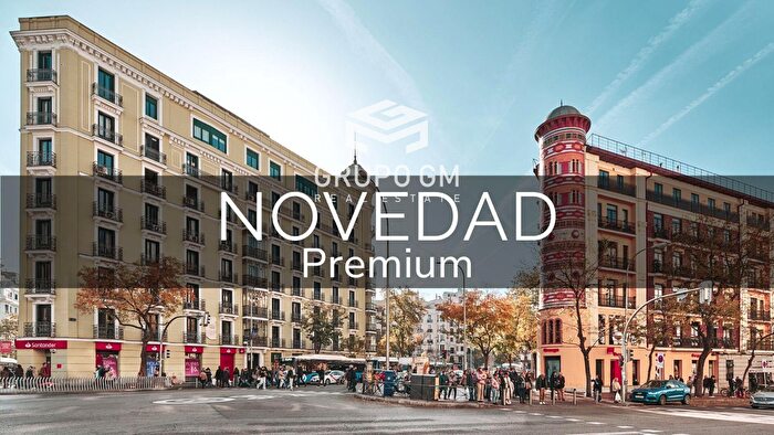 Piso en venta de 3 habitaciones en Centro, Cortes Huertas