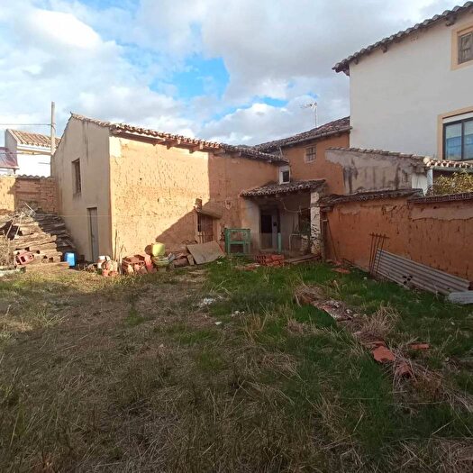 Casa en venta de 3 habitaciones: Castilla y León, Palencia