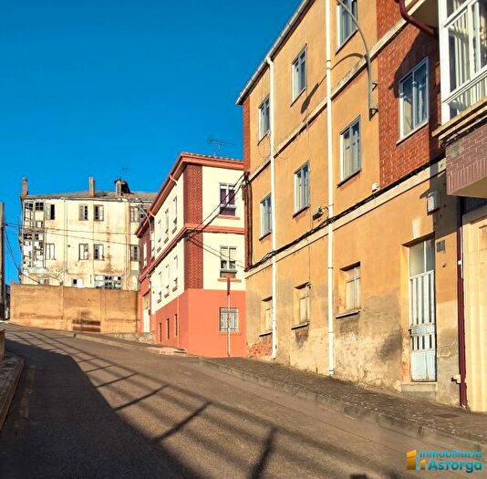 Piso en venta de 3 habitaciones en Astorga, León