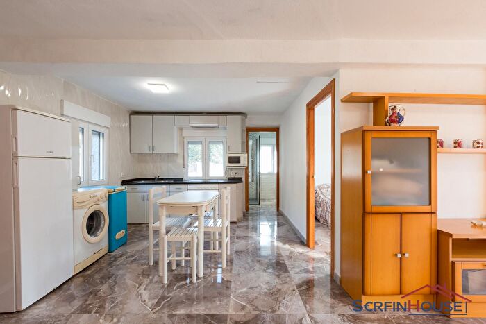 Casas en venta y pisos alquiler - 3