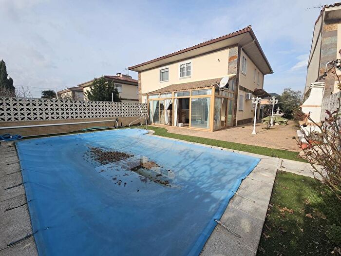 Casa en venta de 3 habitaciones, Castilla La Mancha, Guadalajara
