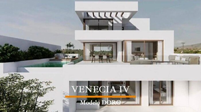 Casa en venta de 4 habitaciones, Comunitat Valenciana, Alicante
