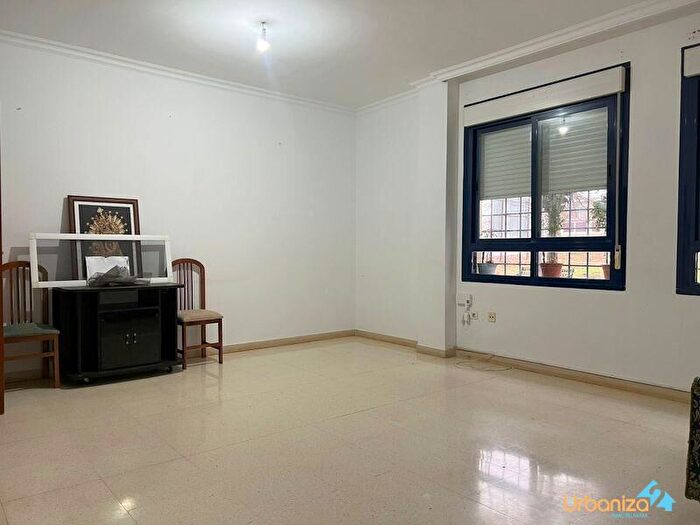 Piso en venta de 3 habitaciones: Cerro de Reyes, Badajoz Capital