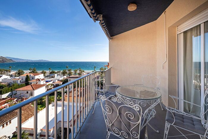 Piso de 3 habitaciones en venta en Velilla Velilla Taramay, Almuñécar