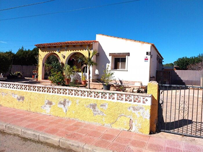 Casa de 3 habitaciones en venta en Comunitat Valenciana, Alicante