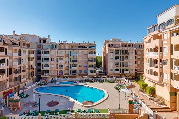 Piso en venta de 3 habitaciones en Comunitat Valenciana, Alicante